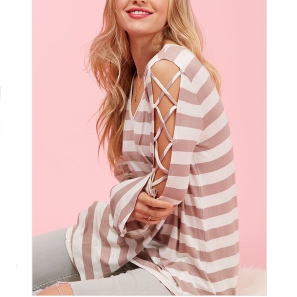 Strappy cutout striped top - Picture 3 of 6